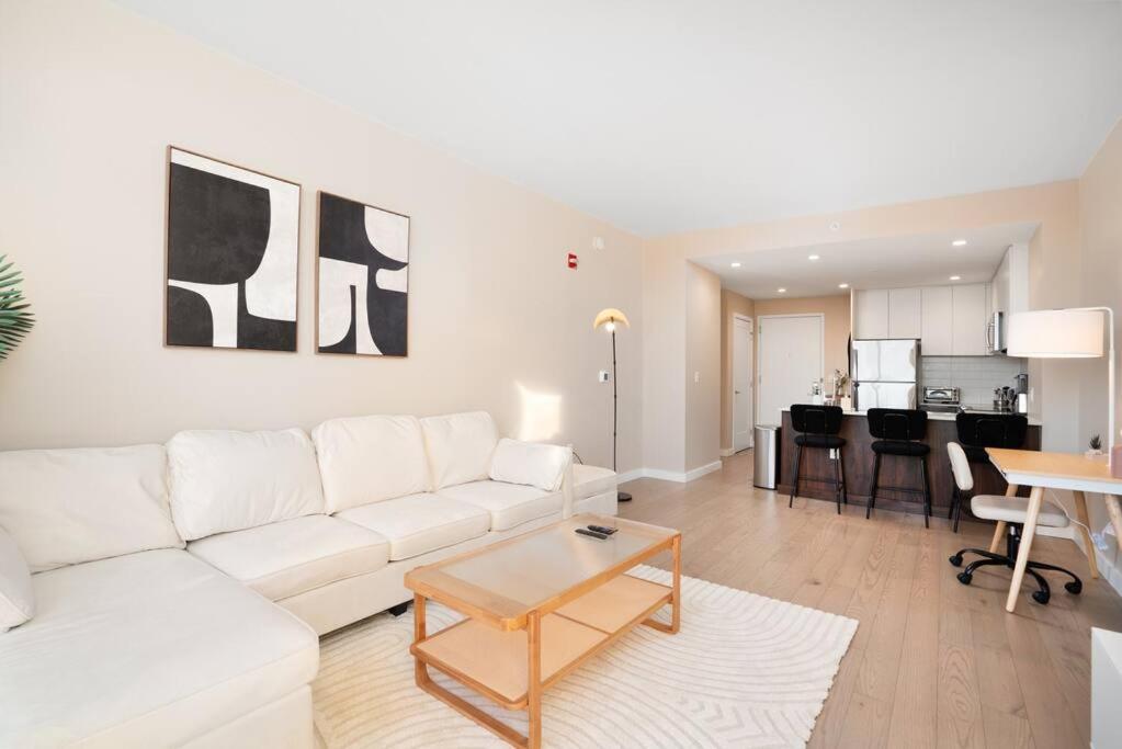 Freedom Tower View -amenity Packed With Pool -minutes To Nyc * Hoboken