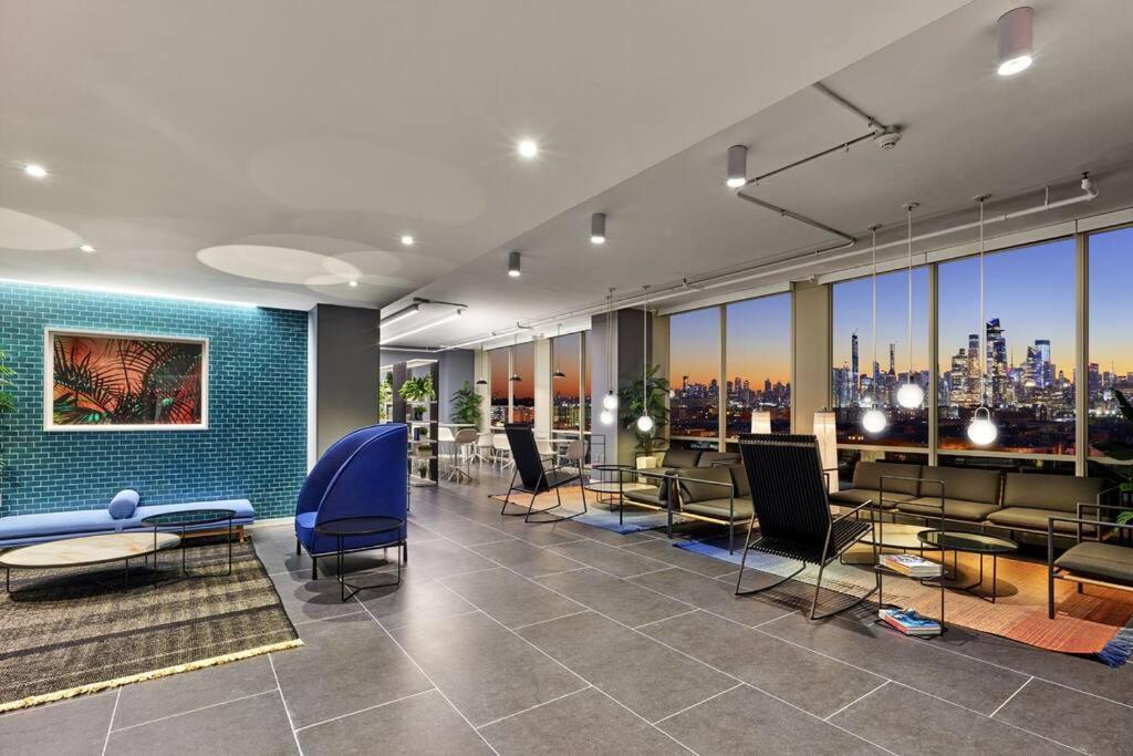 Freedom Tower View -amenity Packed With Pool -minutes To Nyc Appartement