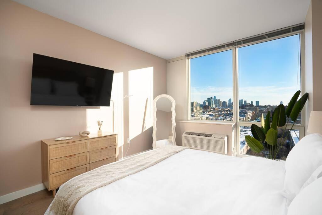 Freedom Tower View -amenity Packed With Pool -minutes To Nyc Appartement
